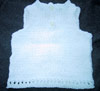 Pull sans manche vue de dos (avec ouverture pour la tête)
