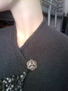 Détail avec bouton en métal